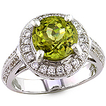 Mali garnet and white diamond gold ring.