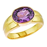 Purple spinel gold ring.