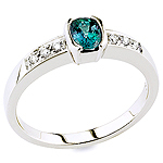 Alexandrite and white diamond gold ring.