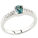 Alexandrite and white diamond gold ring.