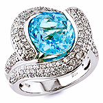 Aquamarine and white diamond gold ring.