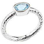 Aquamarine and white gold ring.