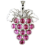 Rhodolite and silver pendant