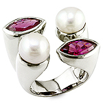 Rhodolite,pearl and silver ring.